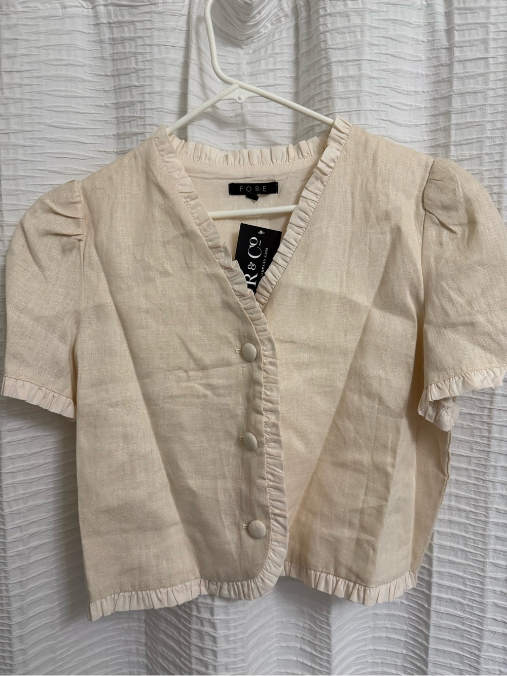 FORE Cream Short-Sleeve Ruffle-Trim Blouse